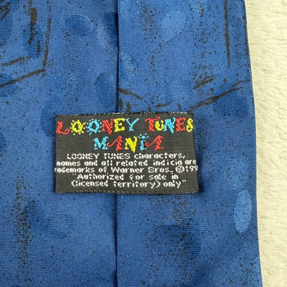 Vintage 1995 Looney Tunes Mania‎ Tie Bugs Bunny Sylvester Daffy Duck Road Runner